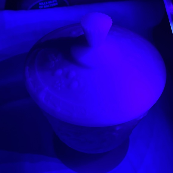 VTG Fenton blue satin glass Wild Strawberry footed with lid bowl - Picture 10 of 12